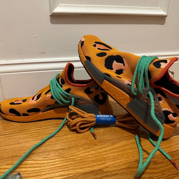 Adidas x Pharrell Fred Flintstone - Picture 4 of 5